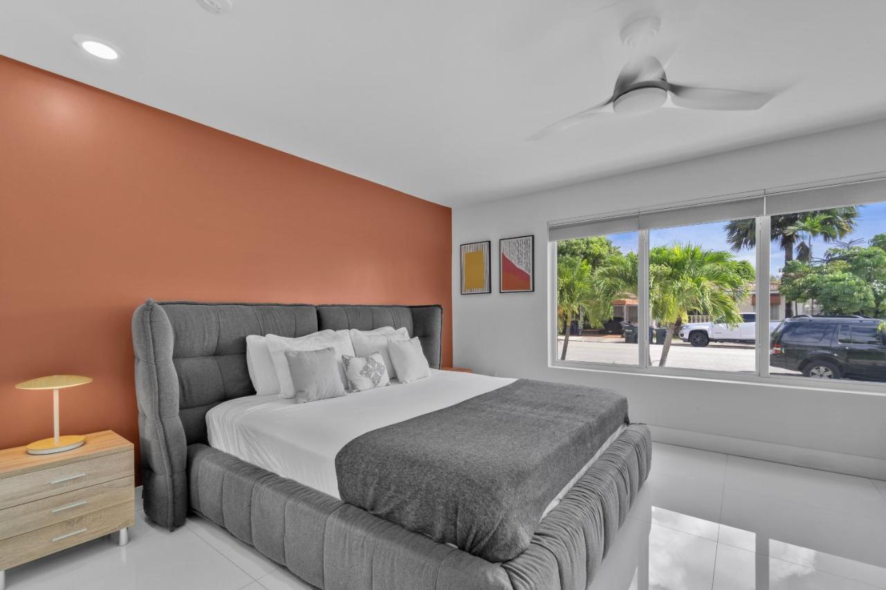 Luxury House 4 Beds Heated Pool W Jaccuzzi Apartment North Bay Village Exterior photo