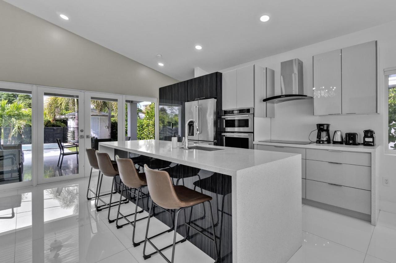 Luxury House 4 Beds Heated Pool W Jaccuzzi Apartment North Bay Village Exterior photo