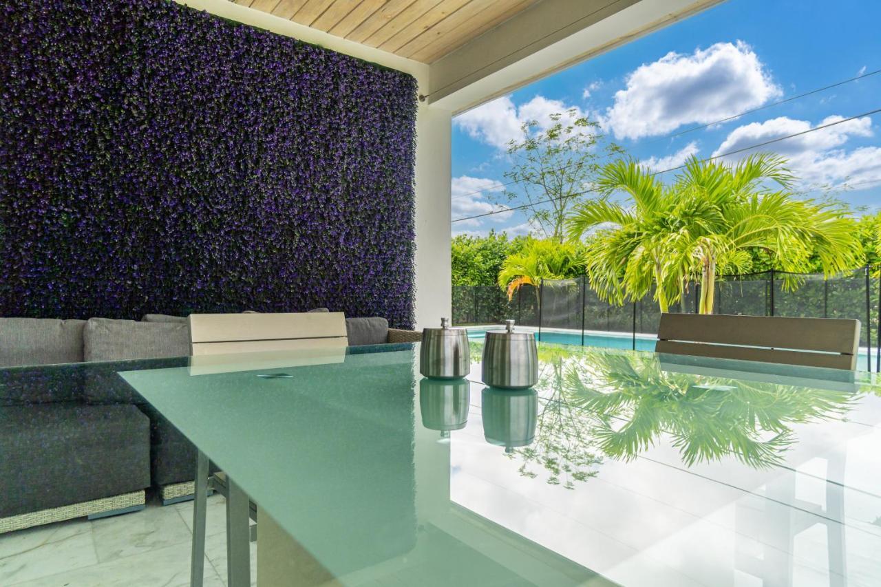 Luxury House 4 Beds Heated Pool W Jaccuzzi Apartment North Bay Village Exterior photo