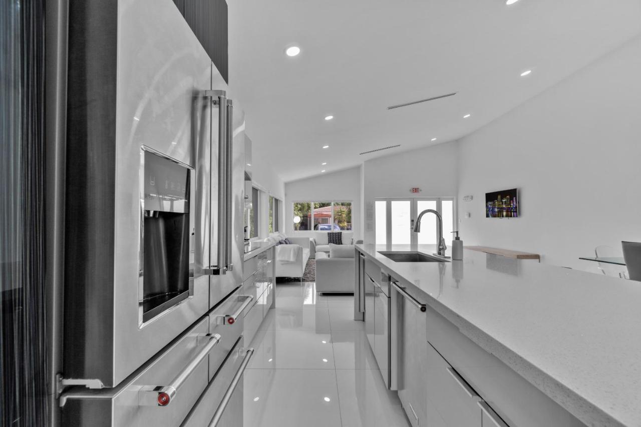 Luxury House 4 Beds Heated Pool W Jaccuzzi Apartment North Bay Village Exterior photo