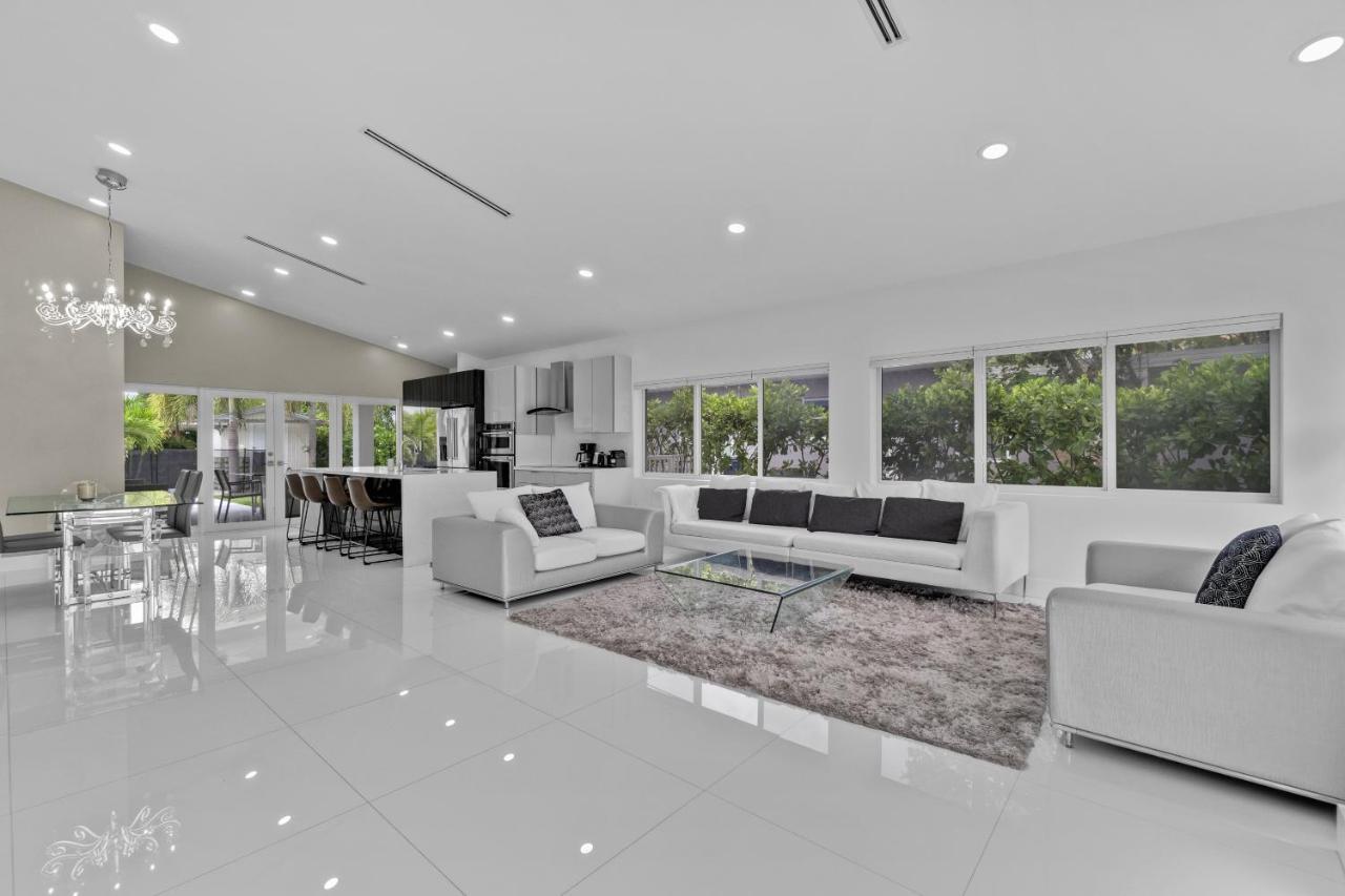 Luxury House 4 Beds Heated Pool W Jaccuzzi Apartment North Bay Village Exterior photo