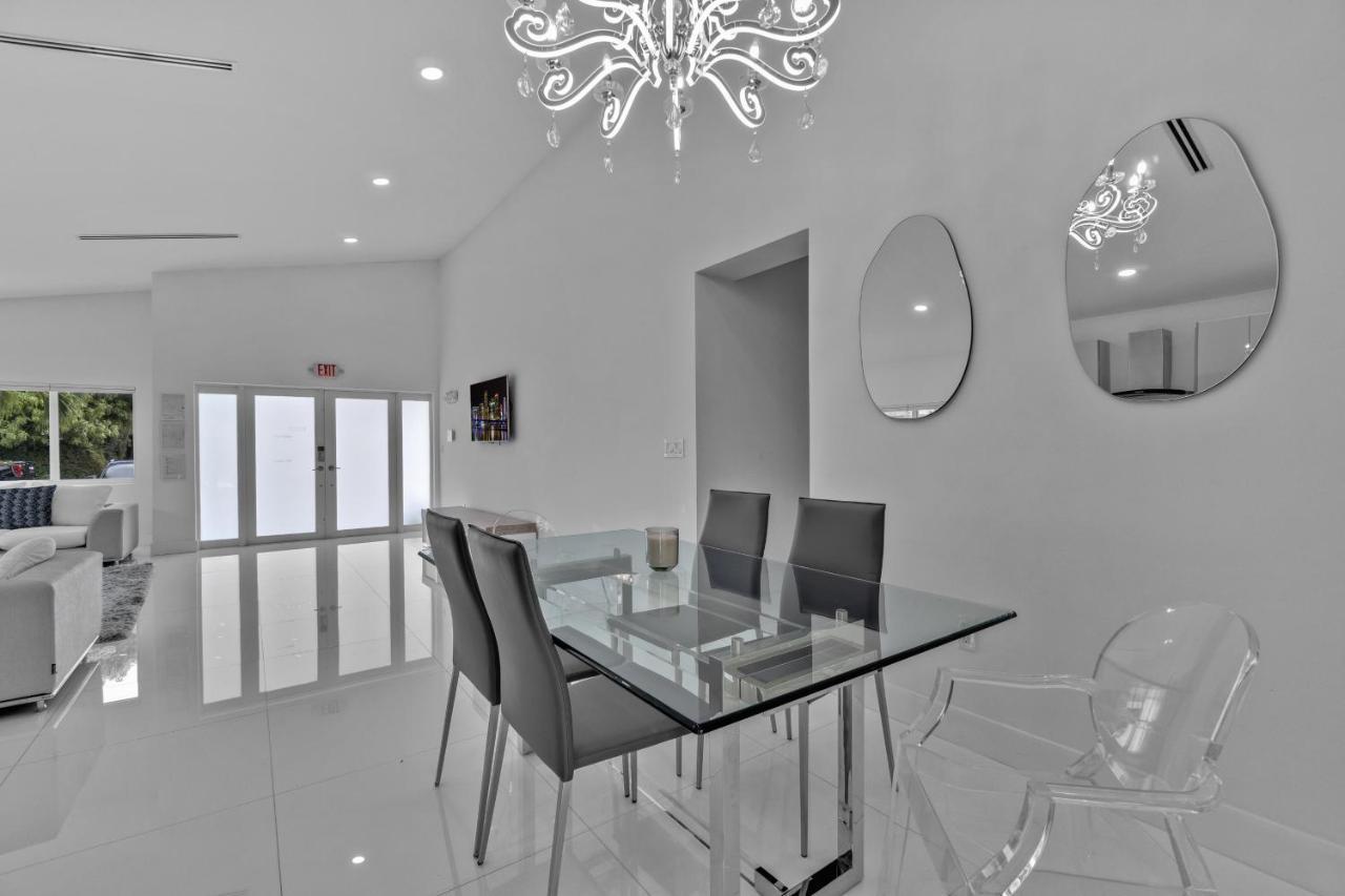 Luxury House 4 Beds Heated Pool W Jaccuzzi Apartment North Bay Village Exterior photo