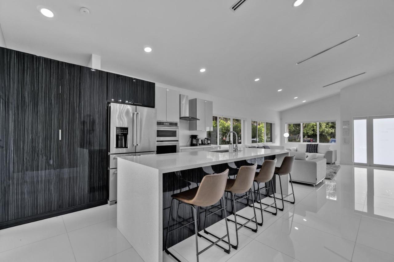 Luxury House 4 Beds Heated Pool W Jaccuzzi Apartment North Bay Village Exterior photo